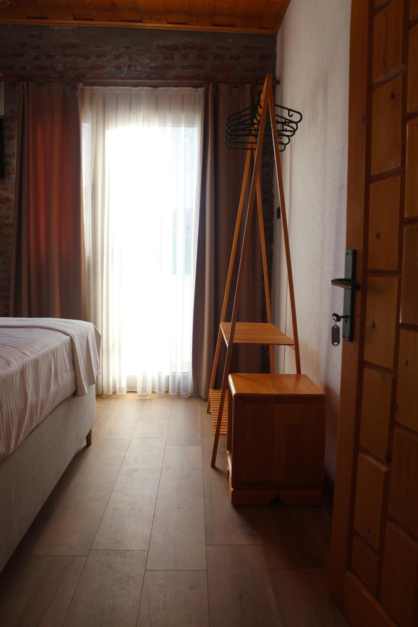Hotel Moj Dom Kuecuekkoey Extérieur photo