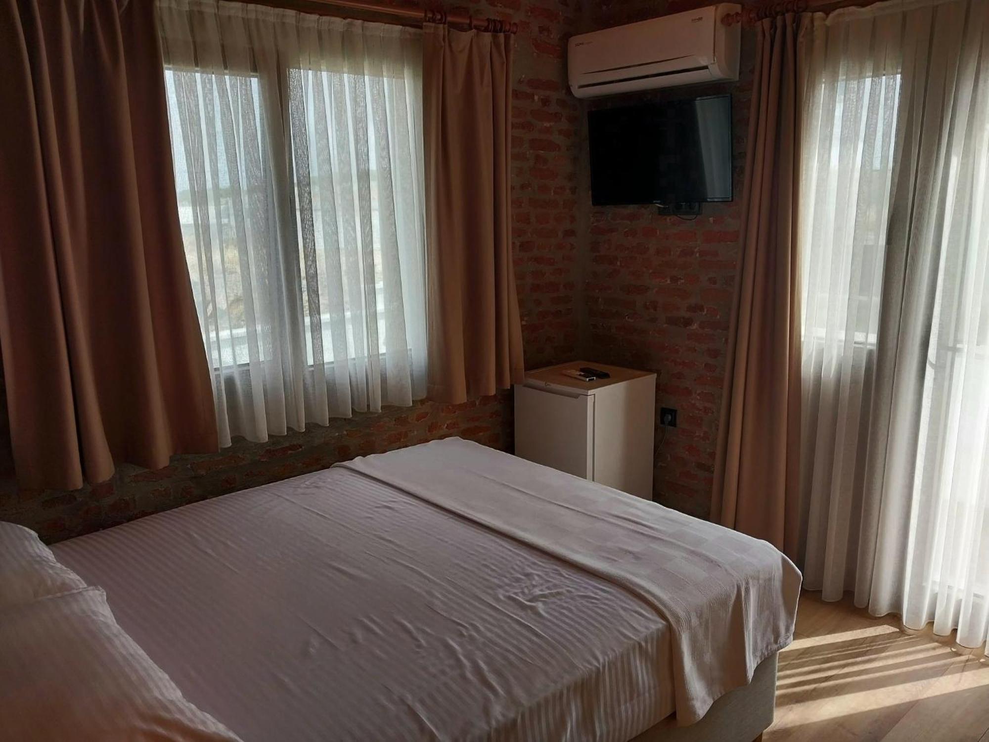 Hotel Moj Dom Kuecuekkoey Extérieur photo