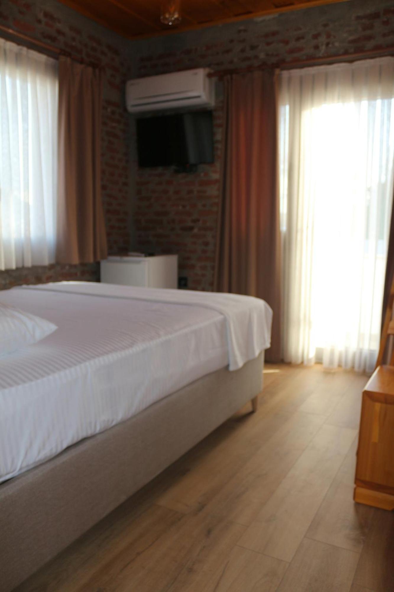 Hotel Moj Dom Kuecuekkoey Extérieur photo